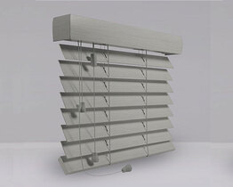 Innenjalousien aus Holz in Sandfarbe