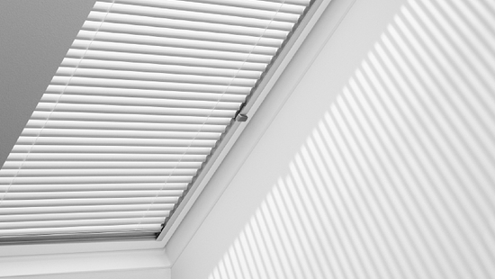 
										VELUX Jalousien
																						